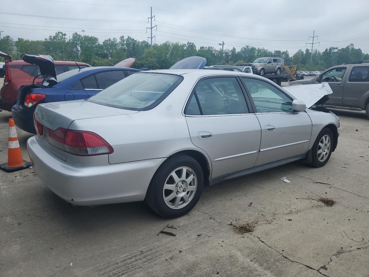 1HGCG56732A101123 2002 Honda Accord Se