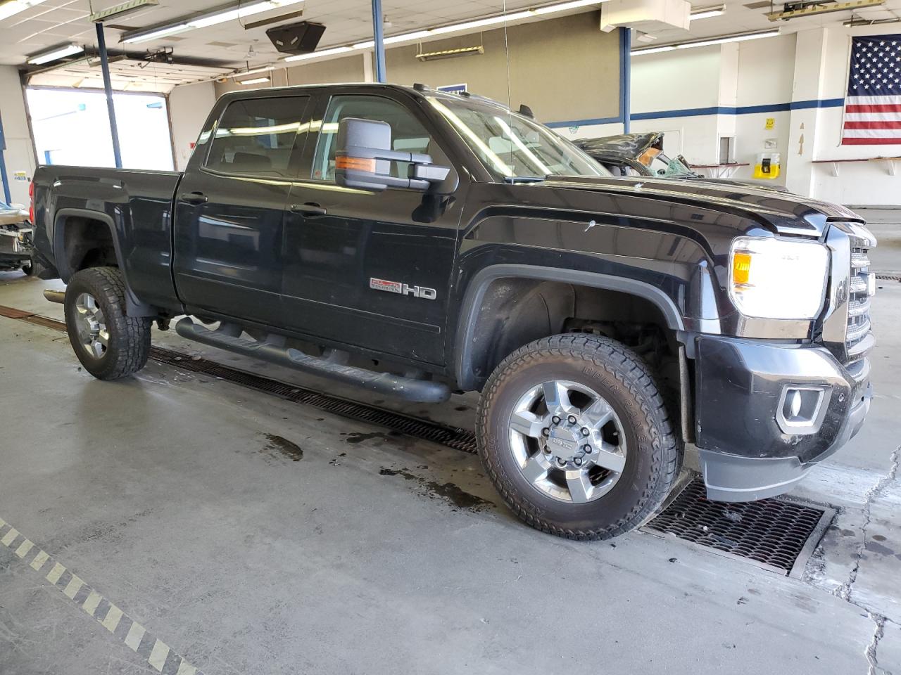 1GT12TEG4JF139942 2018 GMC Sierra K2500 Slt