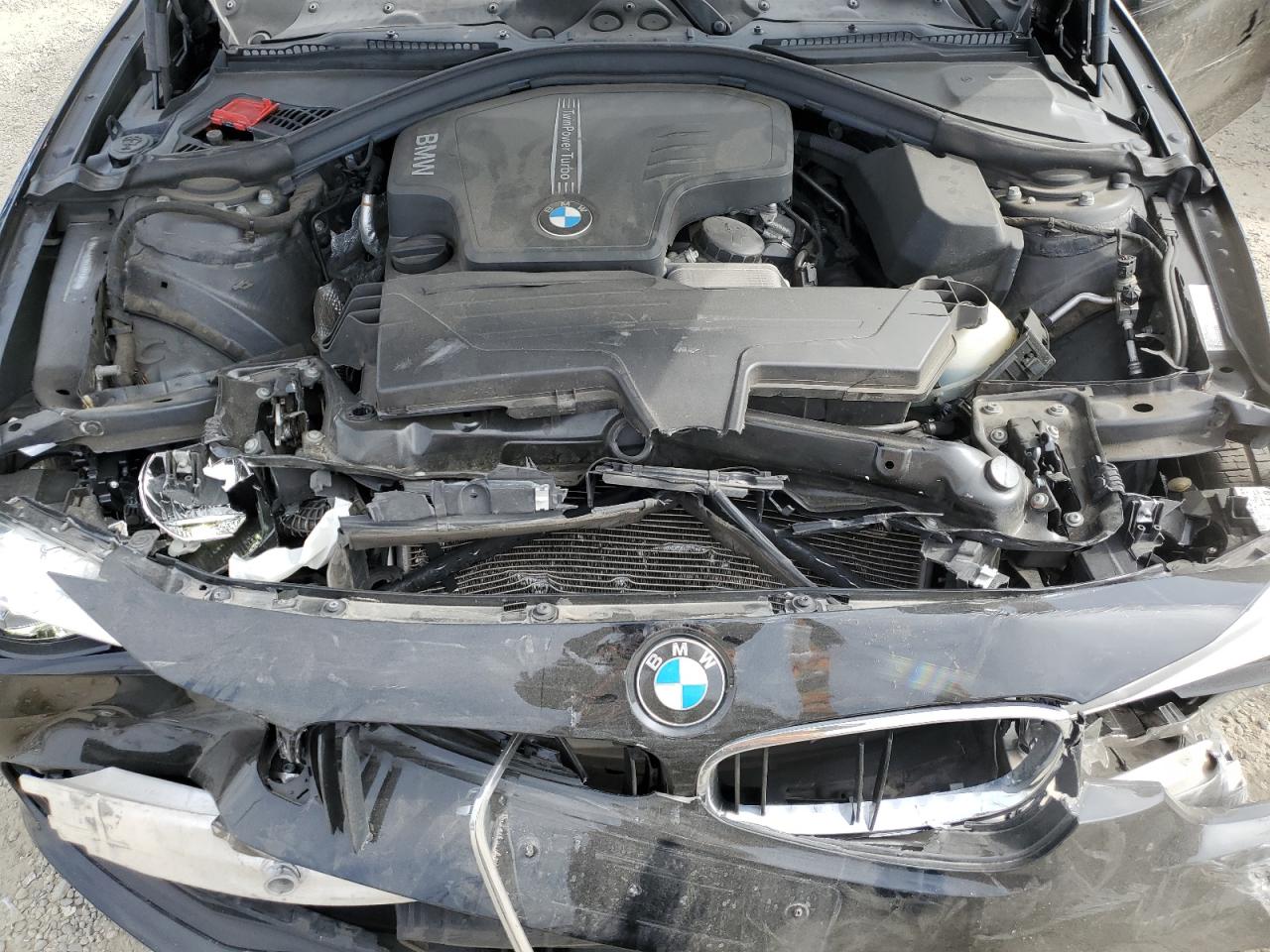 WBA8E5G53GNT40501 2016 BMW 320 Xi