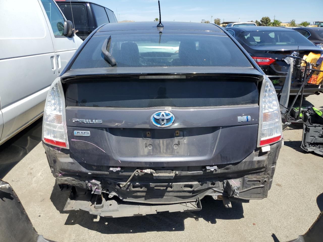 JTDKN3DU7B1379696 2011 Toyota Prius