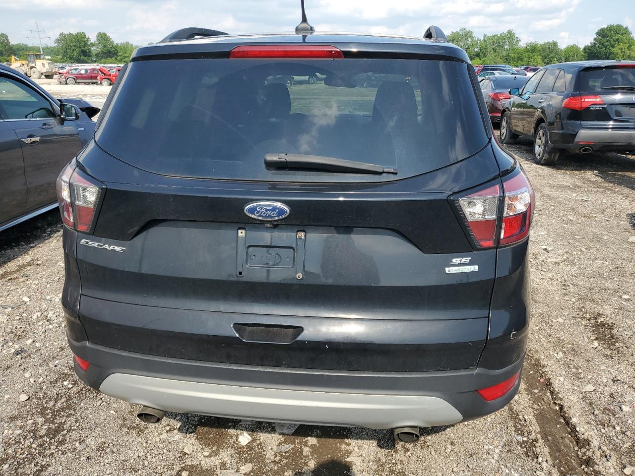 1FMCU0GD4JUB00053 2018 Ford Escape Se