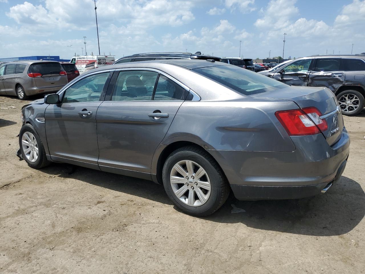 1FAHP2DW1BG127476 2011 Ford Taurus Se