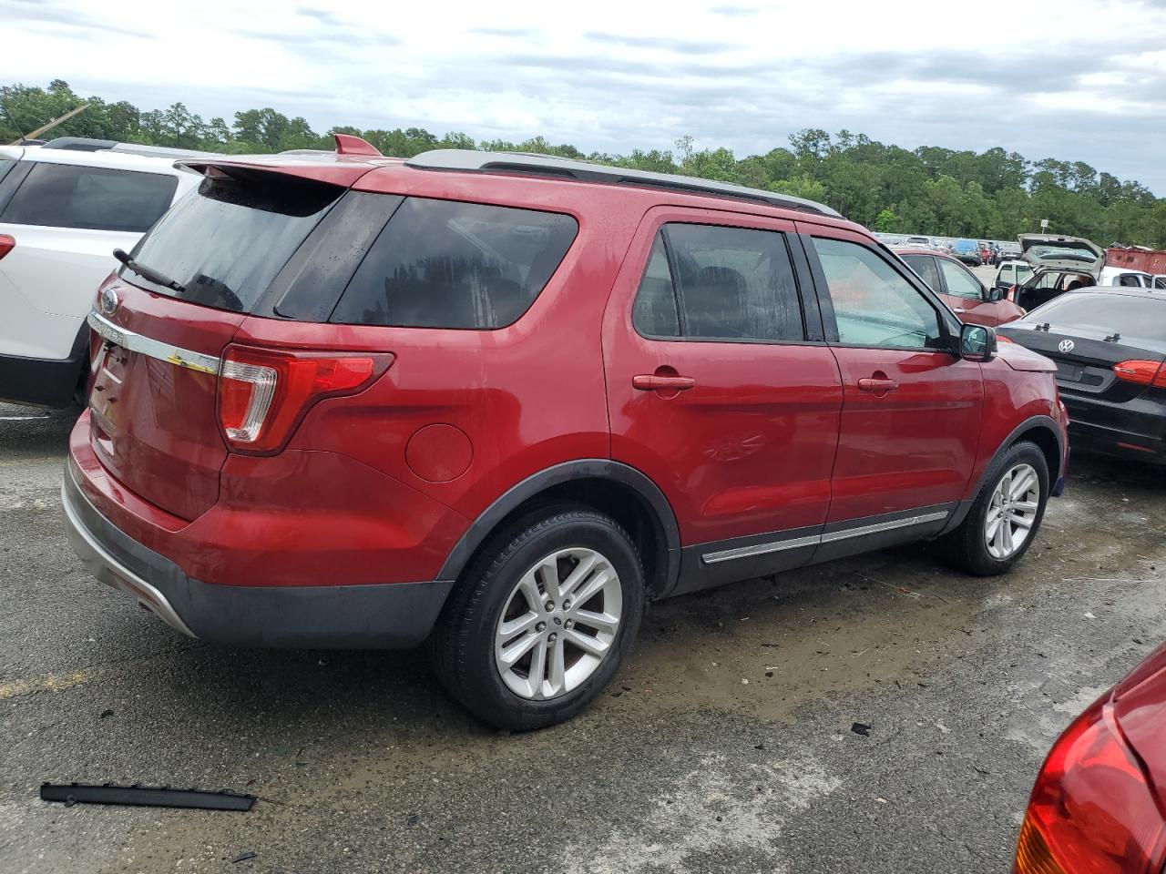 1FM5K7D89HGD40688 2017 Ford Explorer Xlt