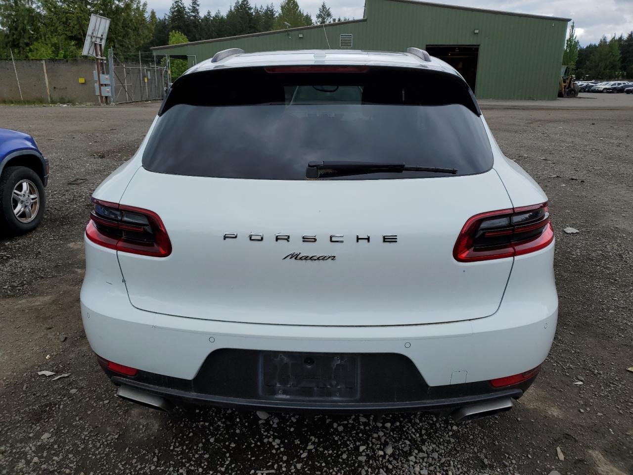 WP1AA2A52JLB01501 2018 Porsche Macan