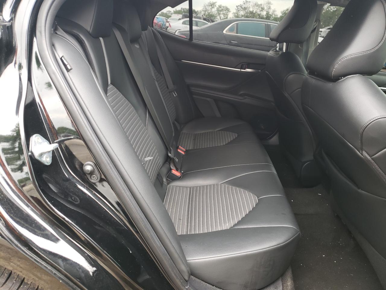 4T1G11AK4MU585175 2021 Toyota Camry Se