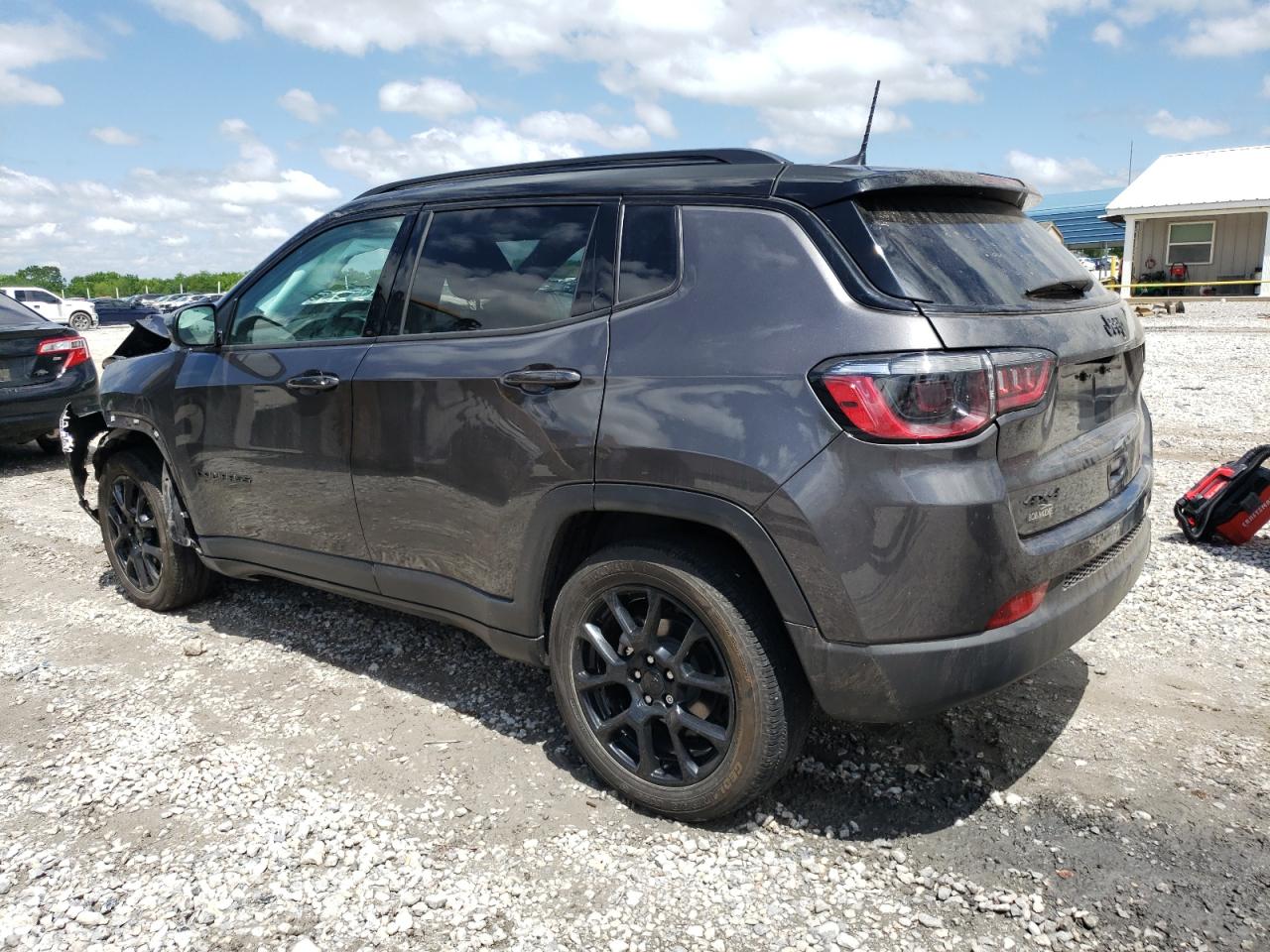 2022 Jeep Compass Latitude vin: 3C4NJDBB2NT196896