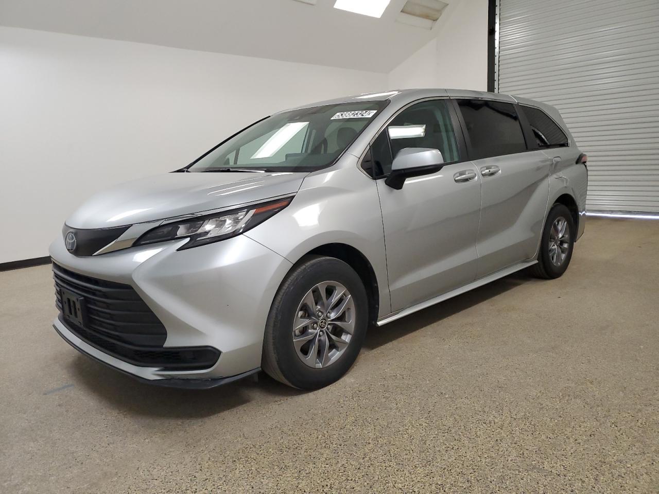 2022 Toyota Sienna Le vin: 5TDKRKEC9NS078939