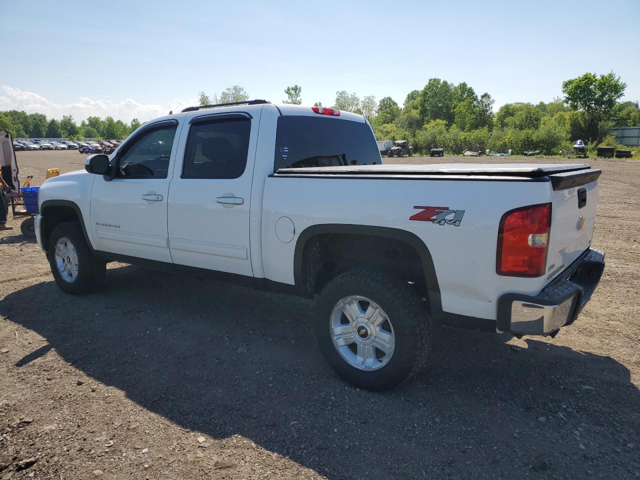 3GCPKSE36BG282683 2011 Chevrolet Silverado K1500 Lt