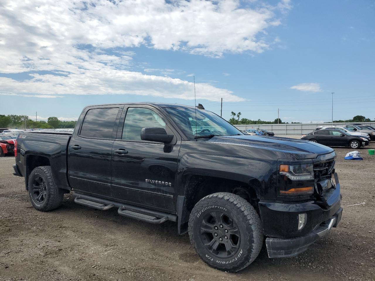 3GCUKRECXHG165287 2017 Chevrolet Silverado K1500 Lt