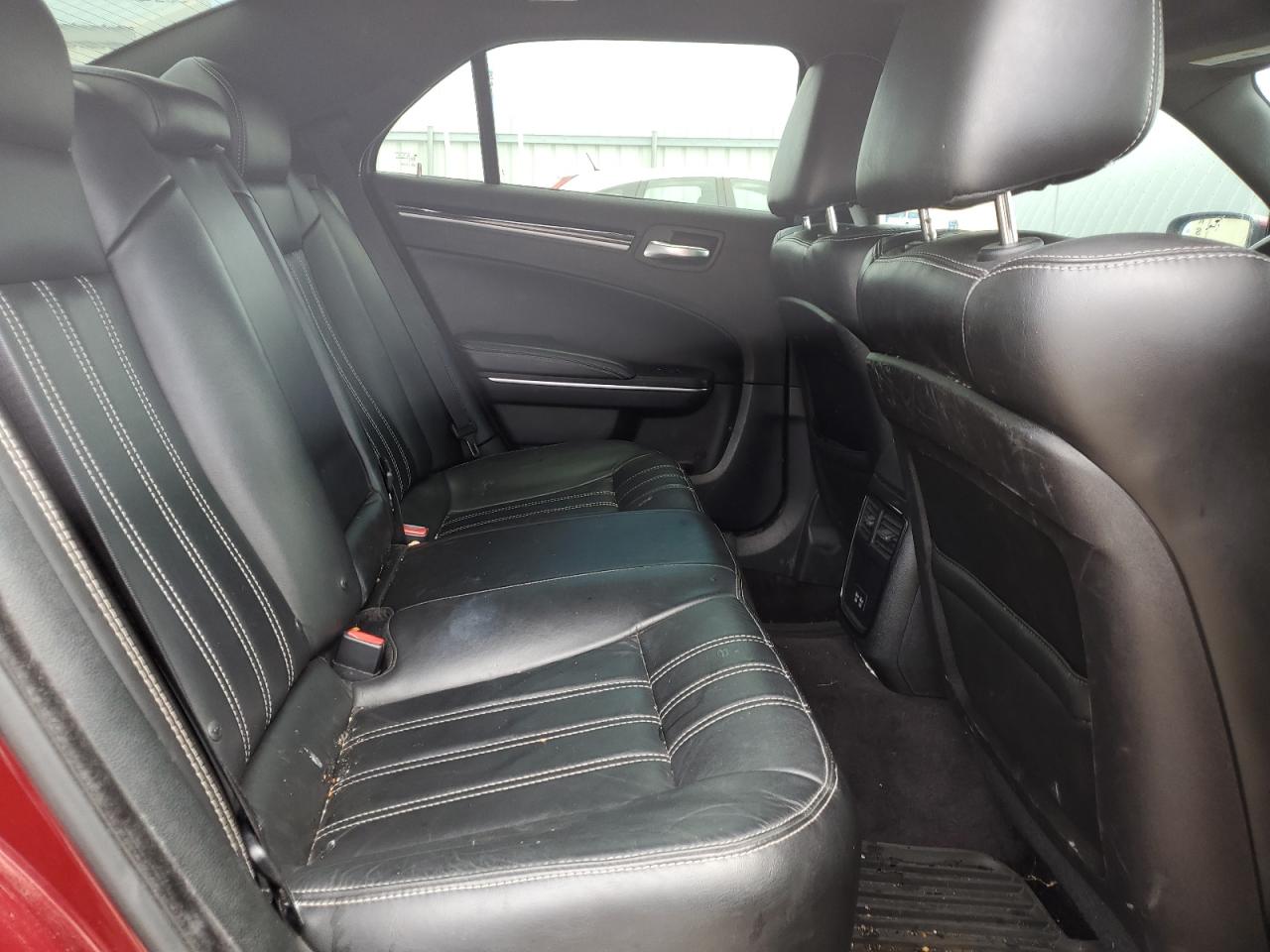 2C3CCABG9JH264243 2018 Chrysler 300 S