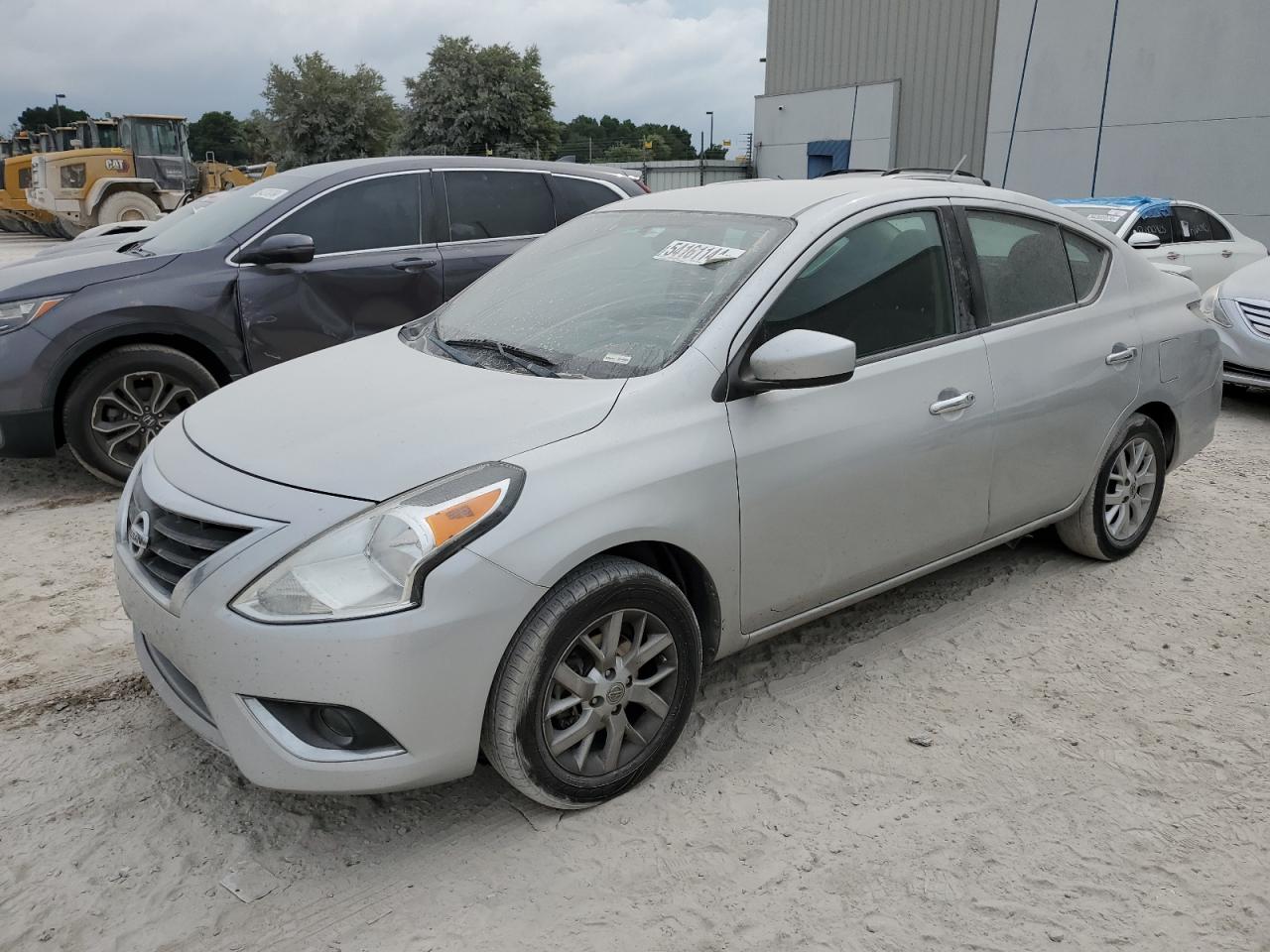 3N1CN7APXJL819561 2018 Nissan Versa S