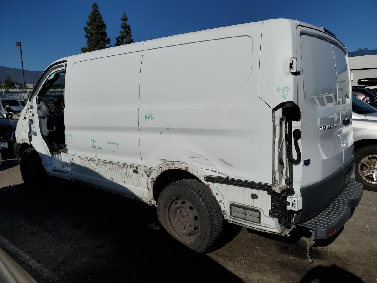 1FTYE1ZM0JKB54679 2018 Ford Transit T-150