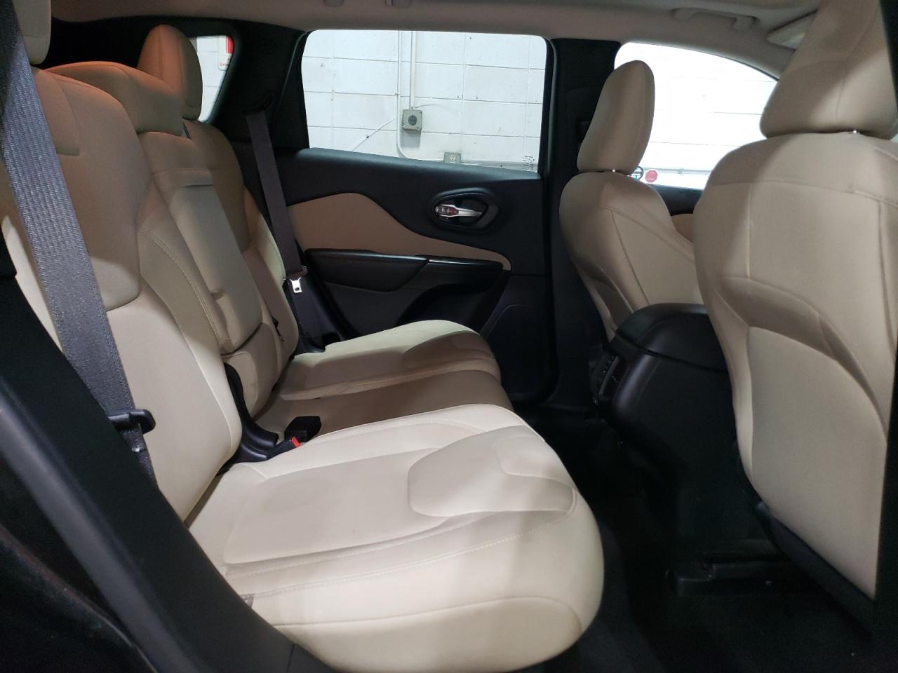 1C4PJMCS7FW508827 2015 Jeep Cherokee Latitude