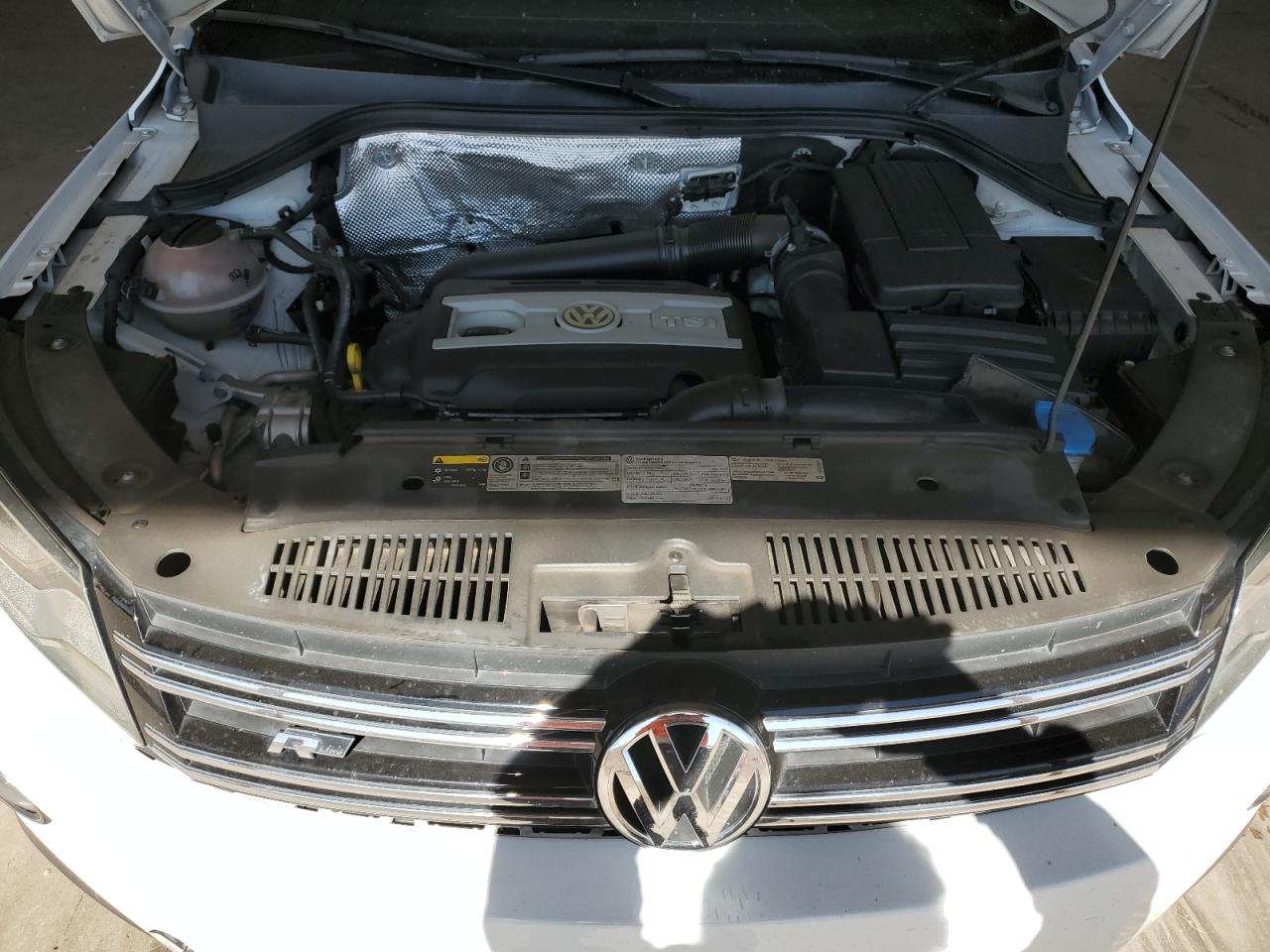 WVGAV7AX7FW029104 2015 Volkswagen Tiguan S