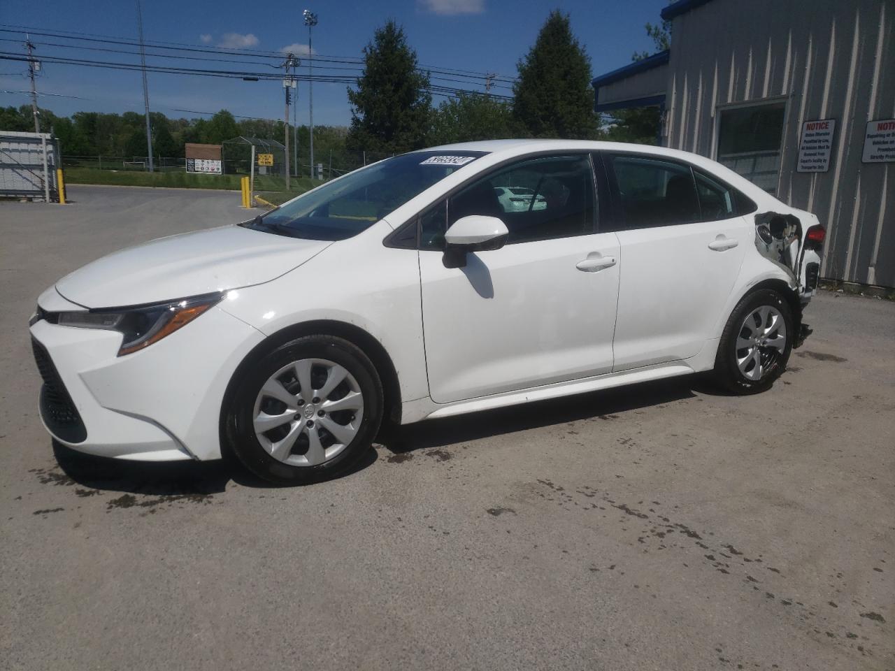 2022 Toyota Corolla Le vin: 5YFEPMAE6NP357862