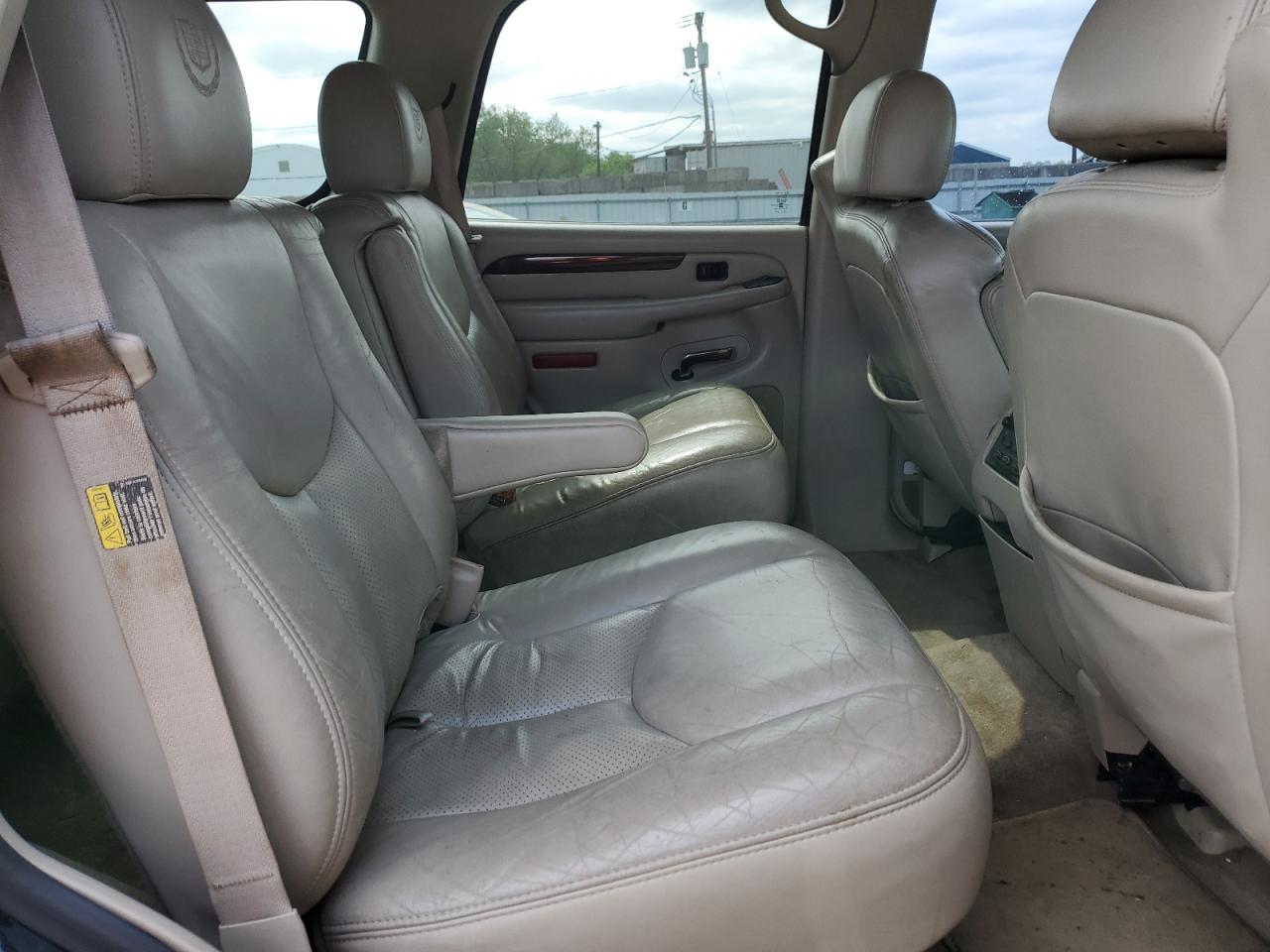 1GYEK63N35R266068 2005 Cadillac Escalade Luxury