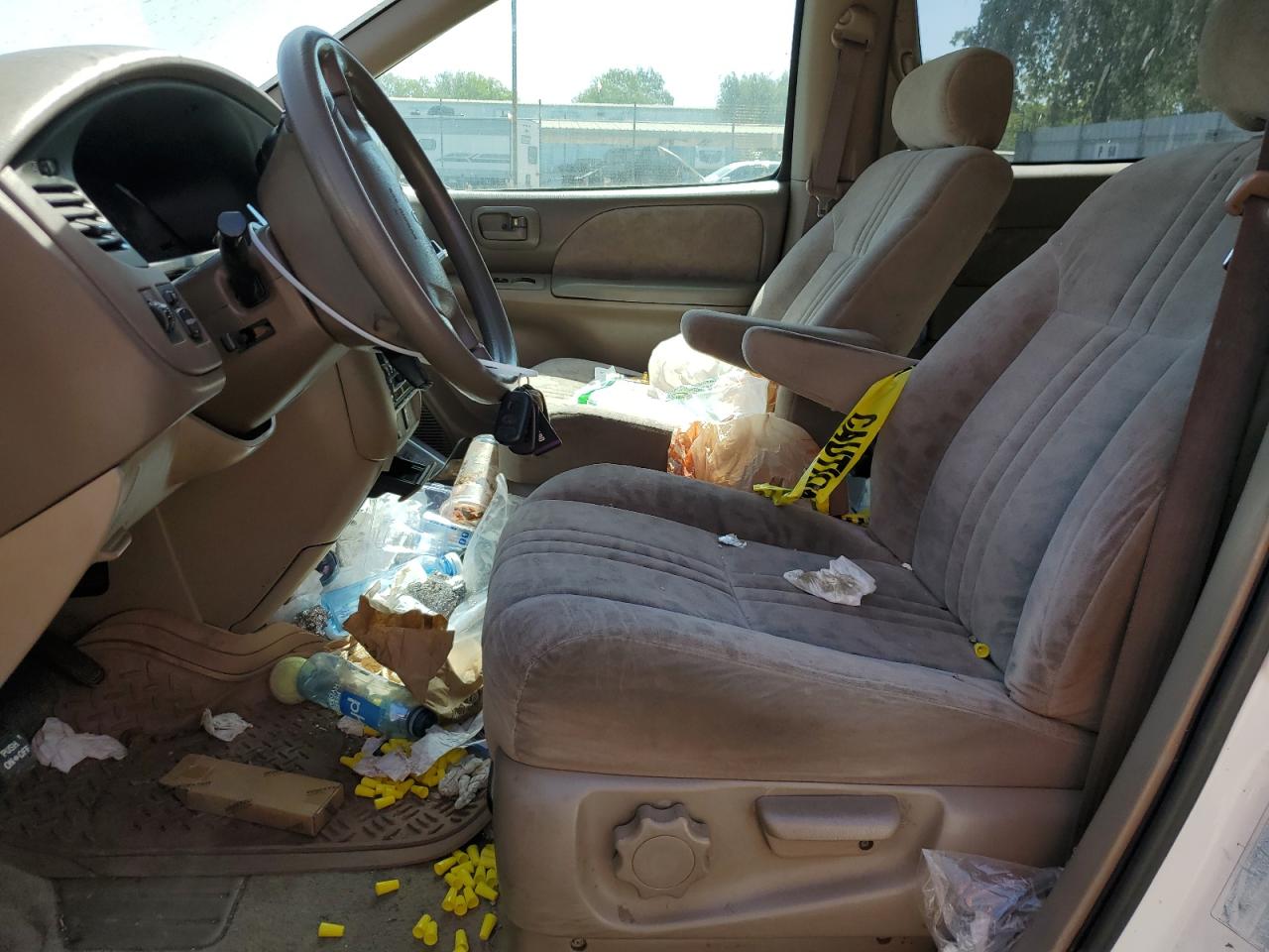 4T3ZF13CX1U393780 2001 Toyota Sienna Le