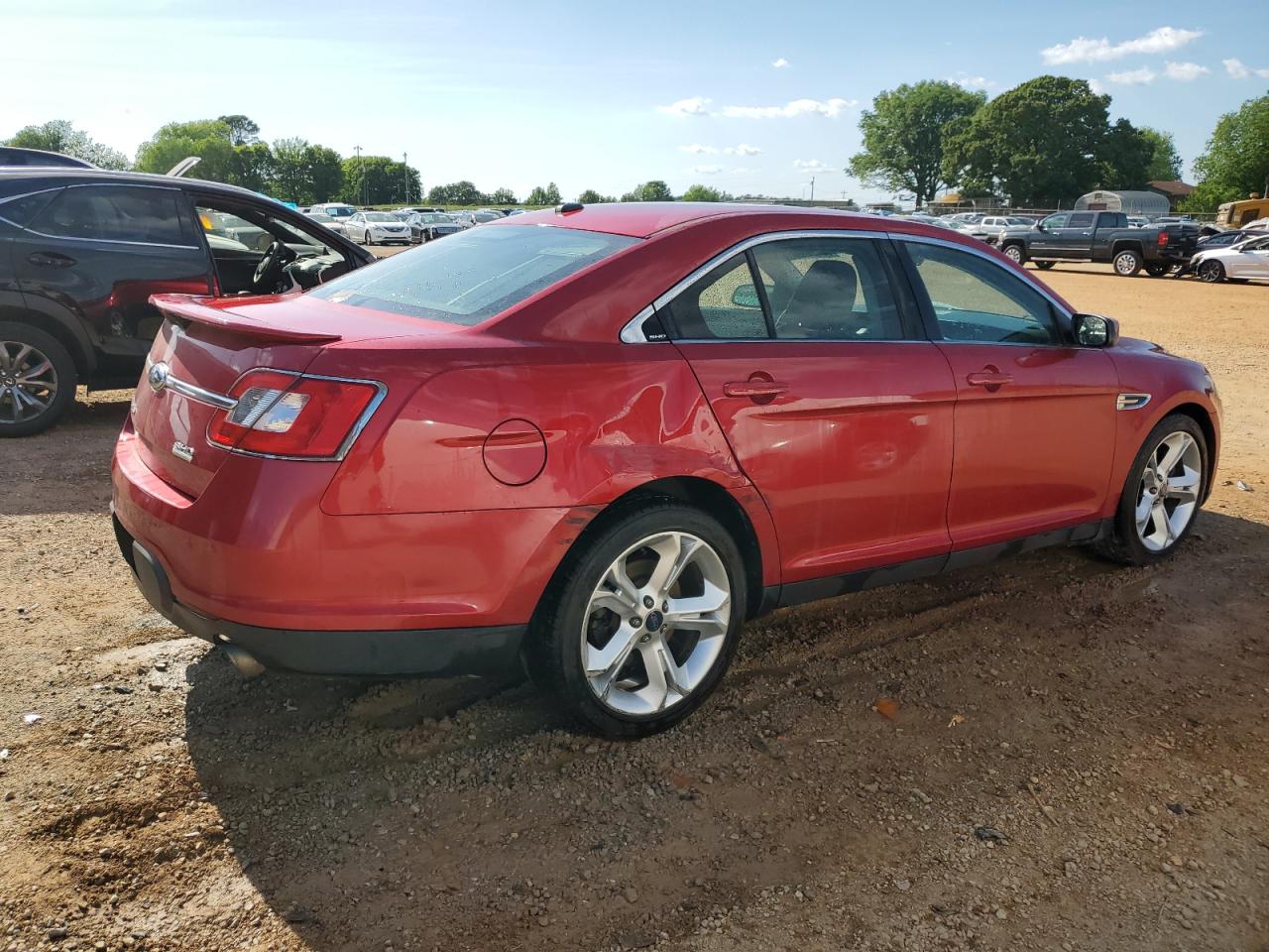 1FAHP2KT2AG109091 2010 Ford Taurus Sho