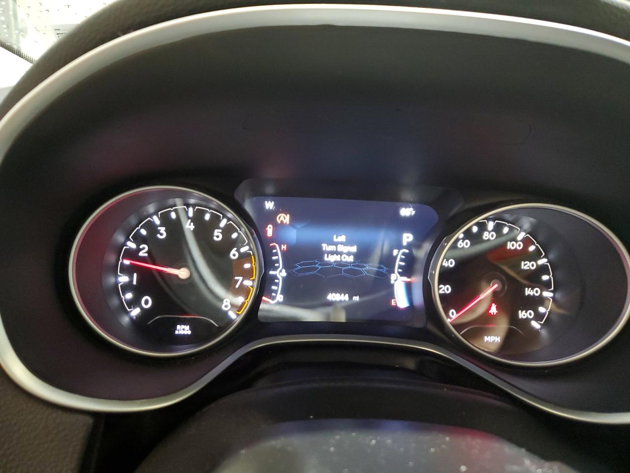 3C4NJDBB5JT332061 2018 Jeep Compass Latitude