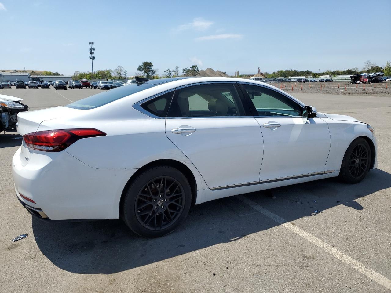 KMHGN4JE9FU069428 2015 Hyundai Genesis 3.8L