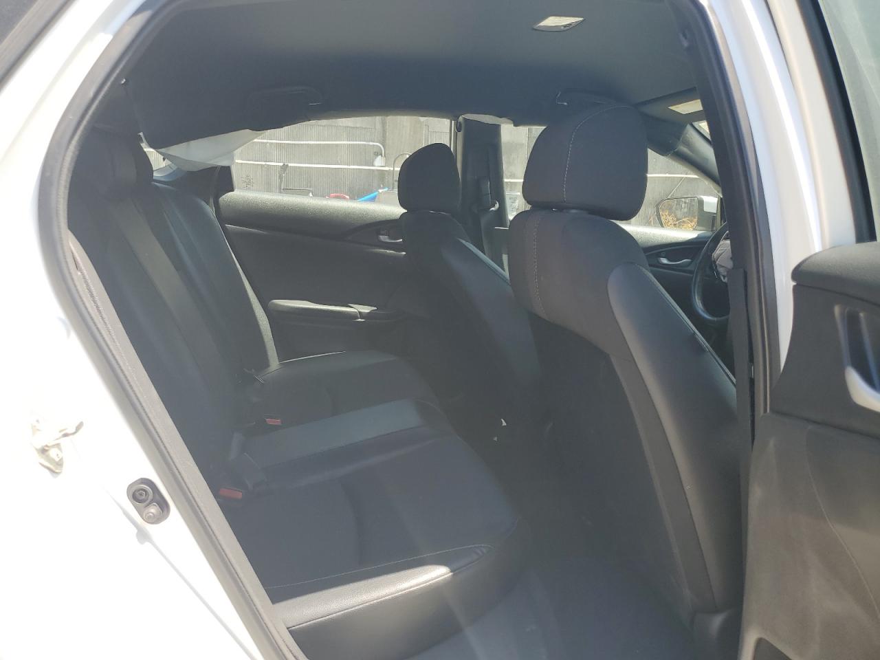 2HGFC2F82KH559771 2019 Honda Civic Sport