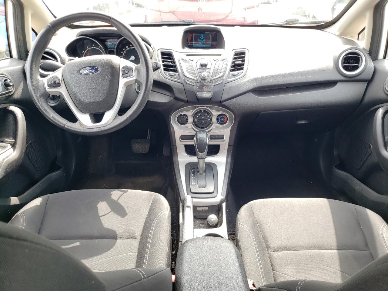 3FADP4BJ1FM150611 2015 Ford Fiesta Se