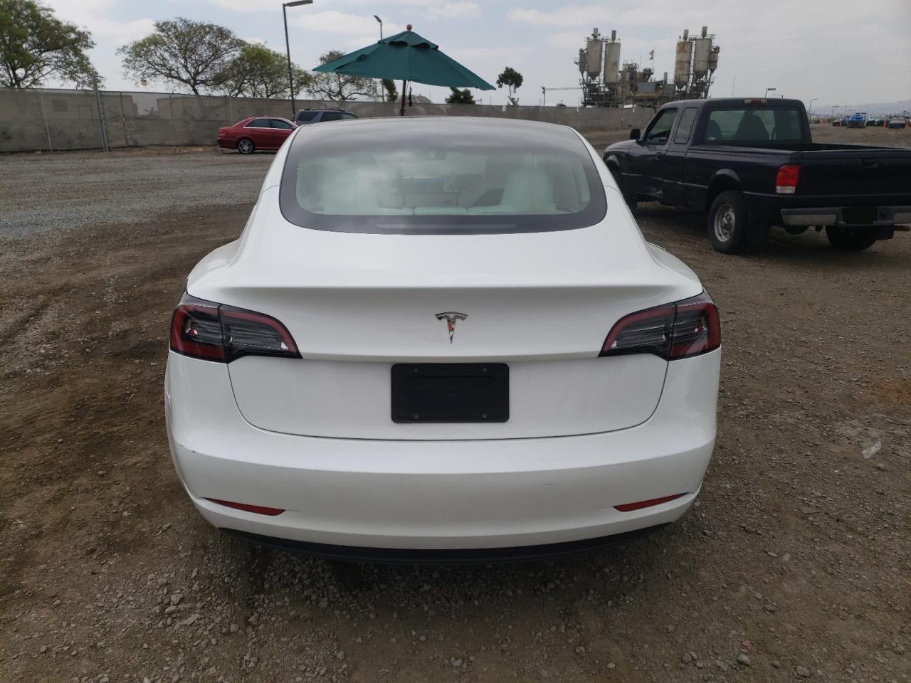 5YJ3E1EA8PF693224 2023 Tesla Model 3