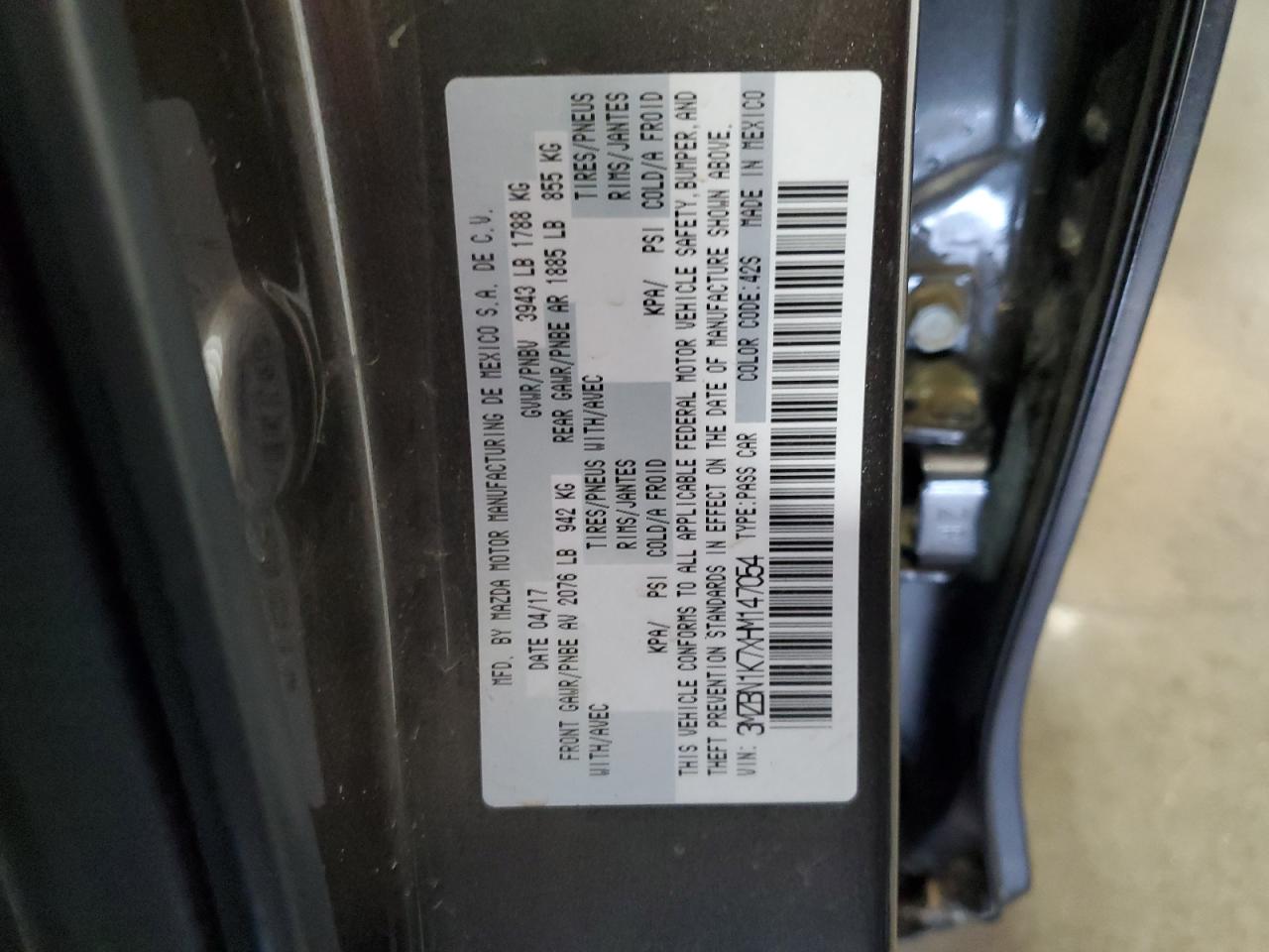 3MZBN1K7XHM147054 2017 Mazda 3 Sport