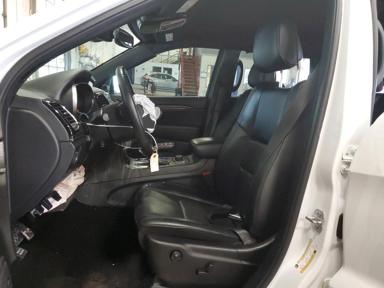 1C4RJFCG8LC290958 2020 Jeep Grand Cherokee Overland