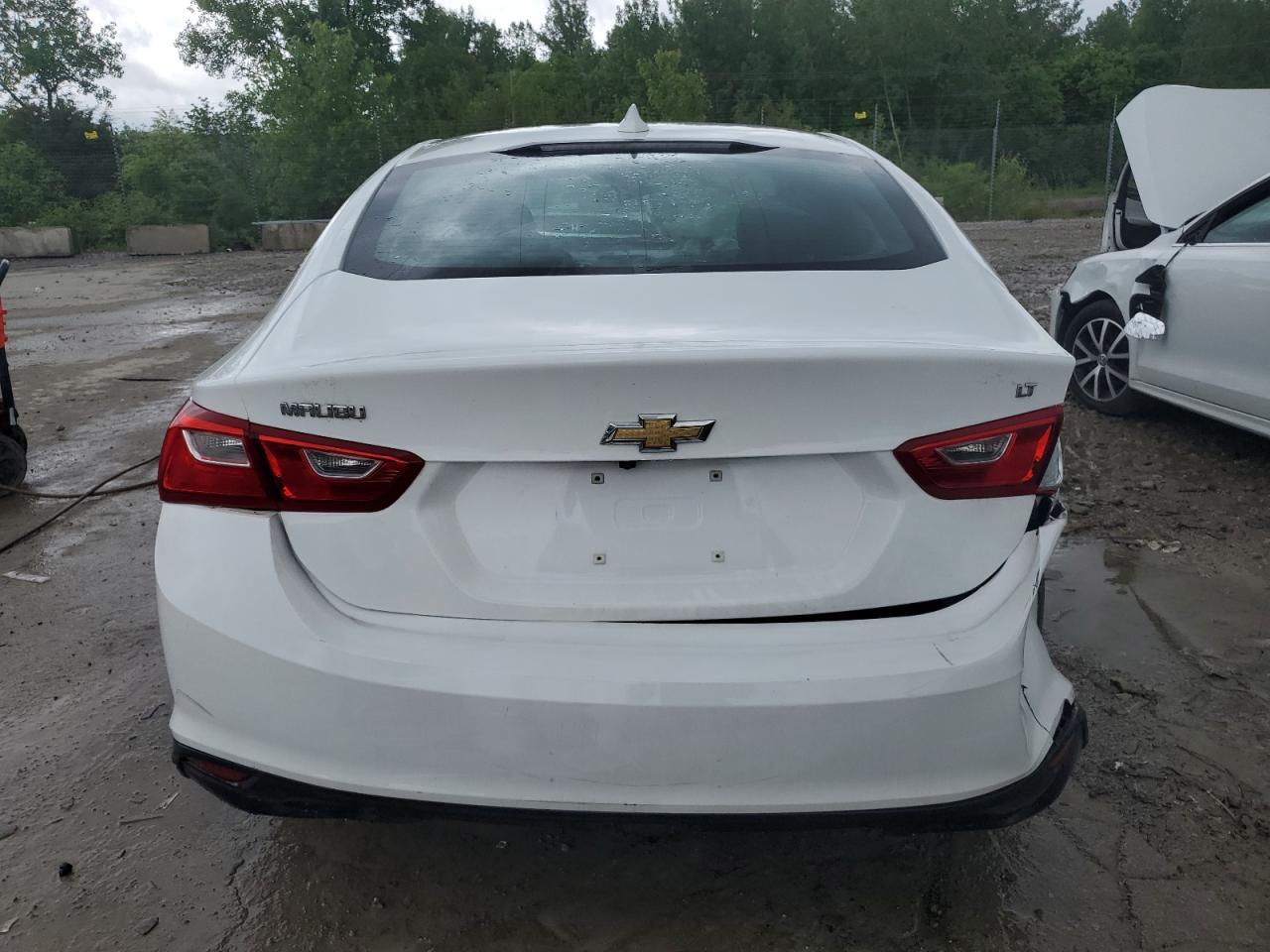 2017 Chevrolet Malibu Lt vin: 1G1ZE5ST8HF220193