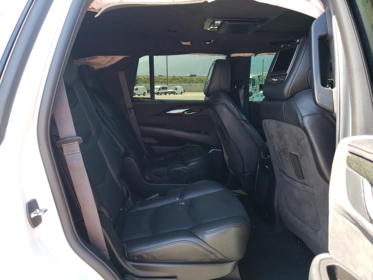 1GYS4DKJ9GR412878 2016 Cadillac Escalade Platinum