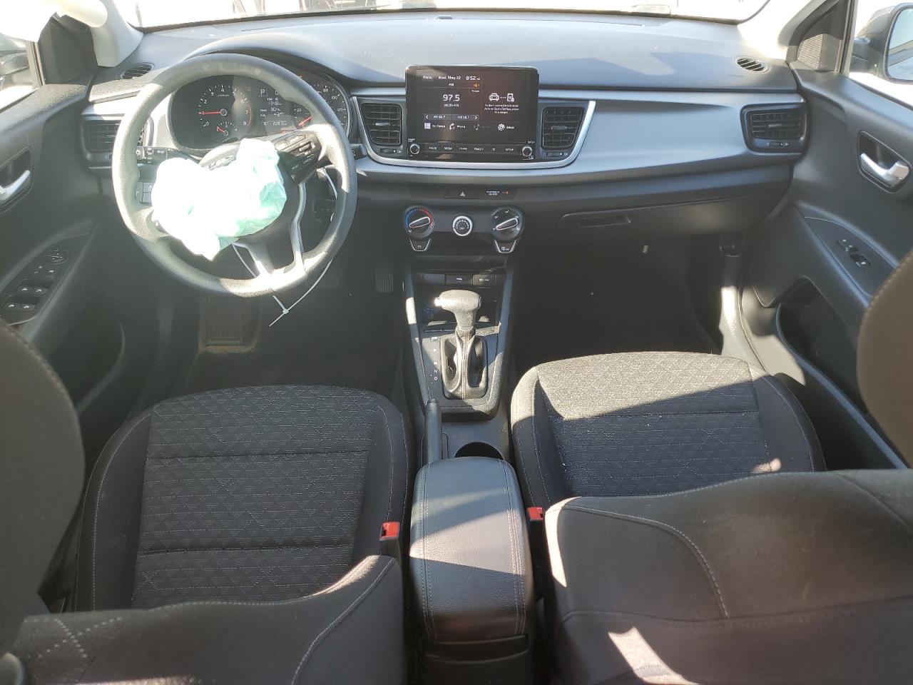 3KPA24AD7ME395119 2021 Kia Rio Lx