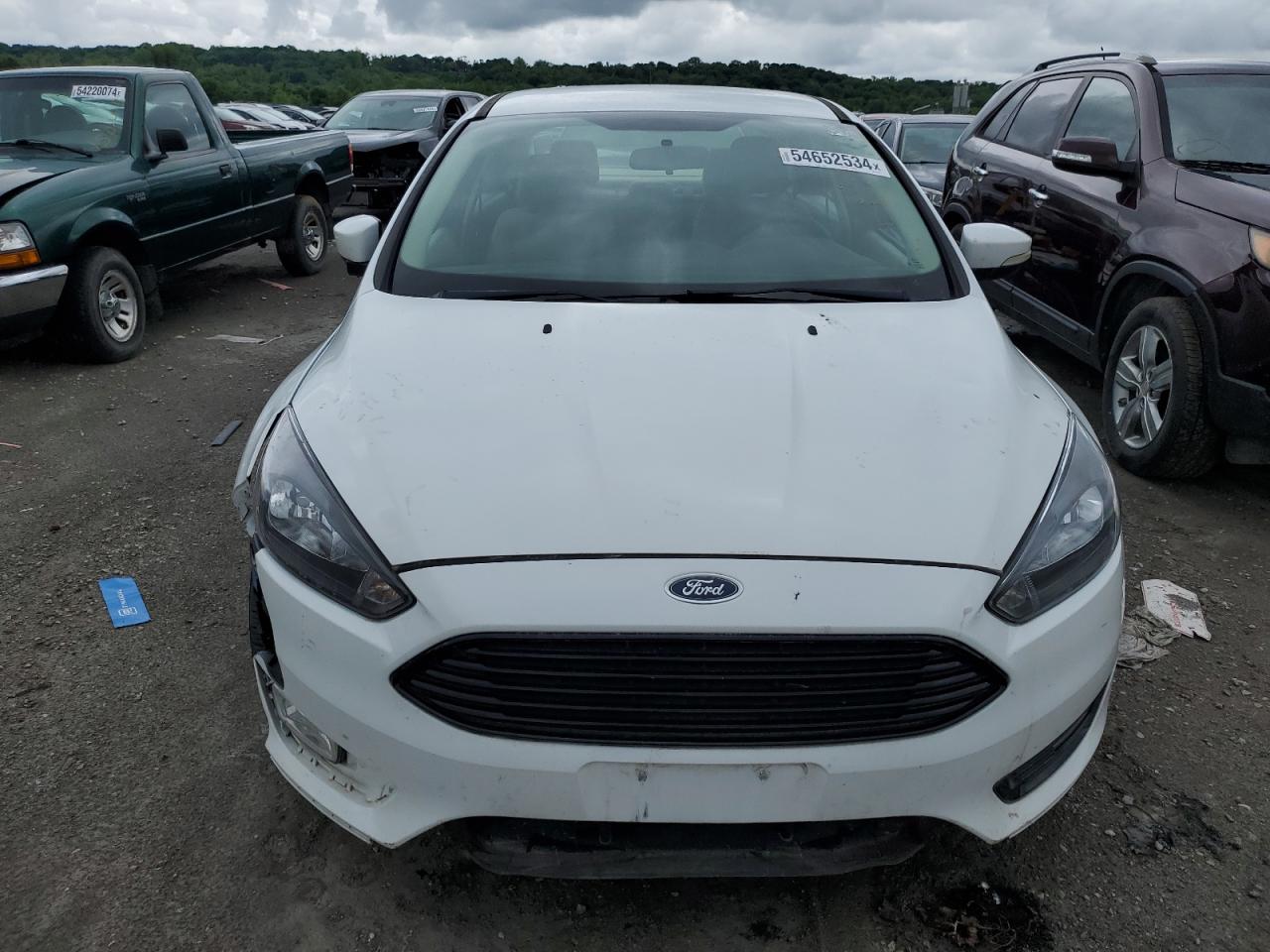 2017 Ford Focus Se vin: 1FADP3FE1HL306674