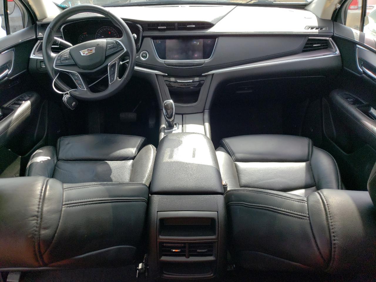 1GYKNDRS9HZ182014 2017 Cadillac Xt5 Luxury