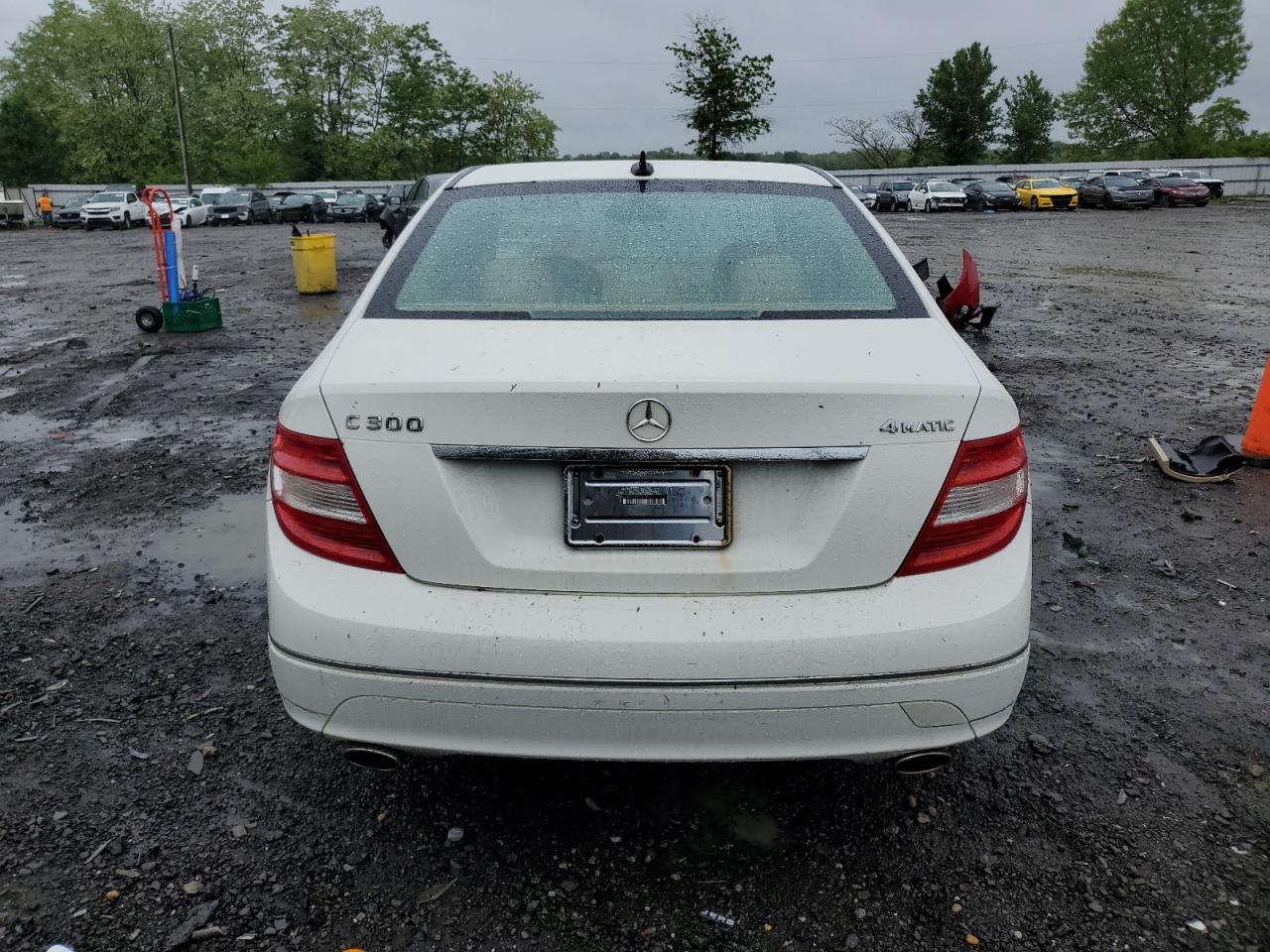 WDDGF81X98F126525 2008 Mercedes-Benz C 300 4Matic