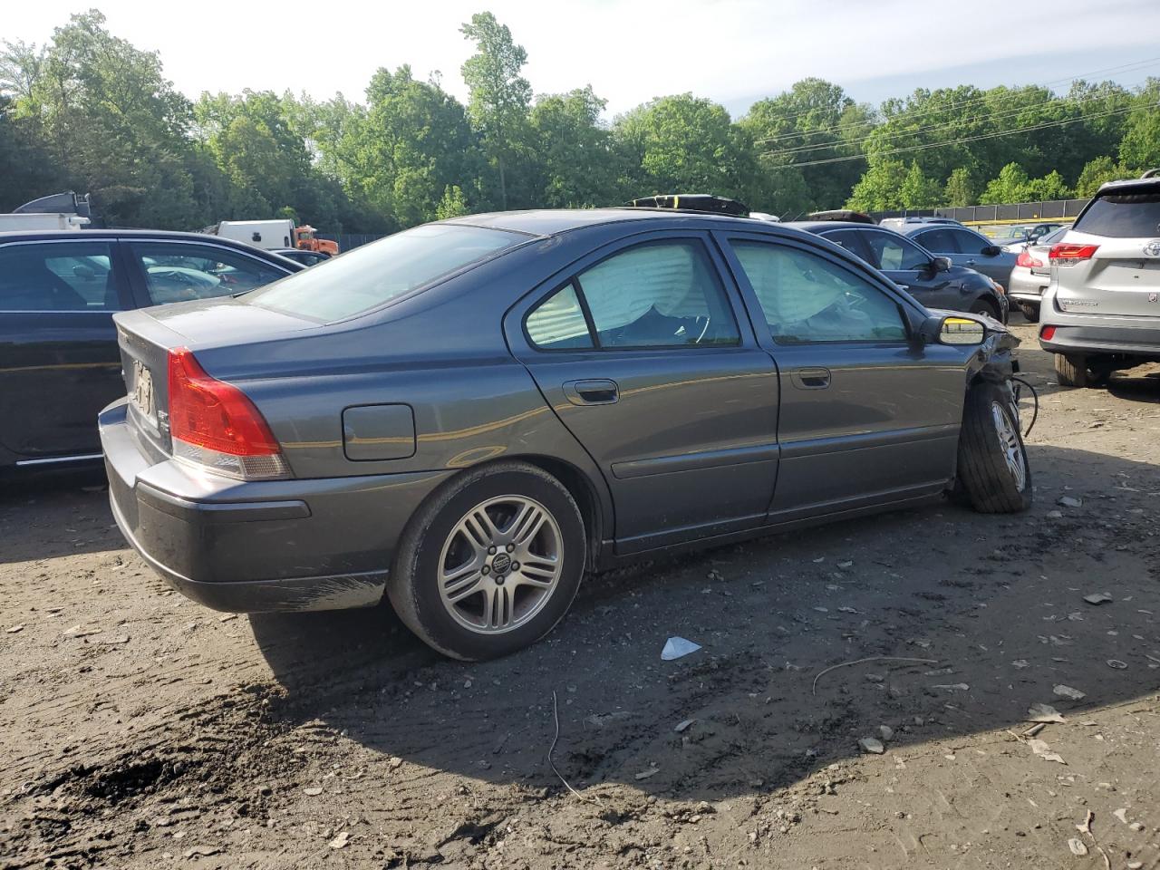 YV1RH592752477077 2005 Volvo S60 2.5T