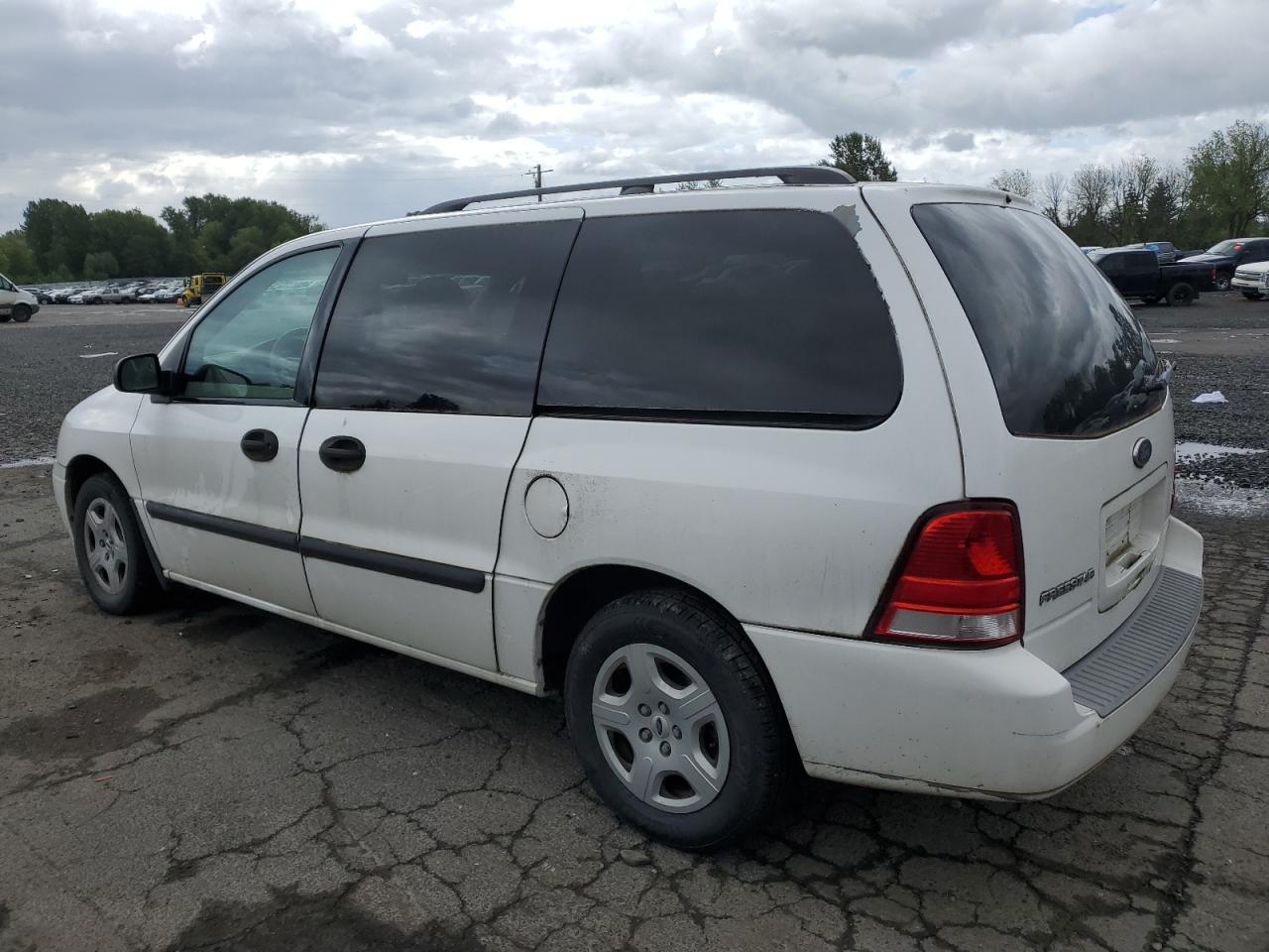 2FMZA51614BA86309 2004 Ford Freestar Se