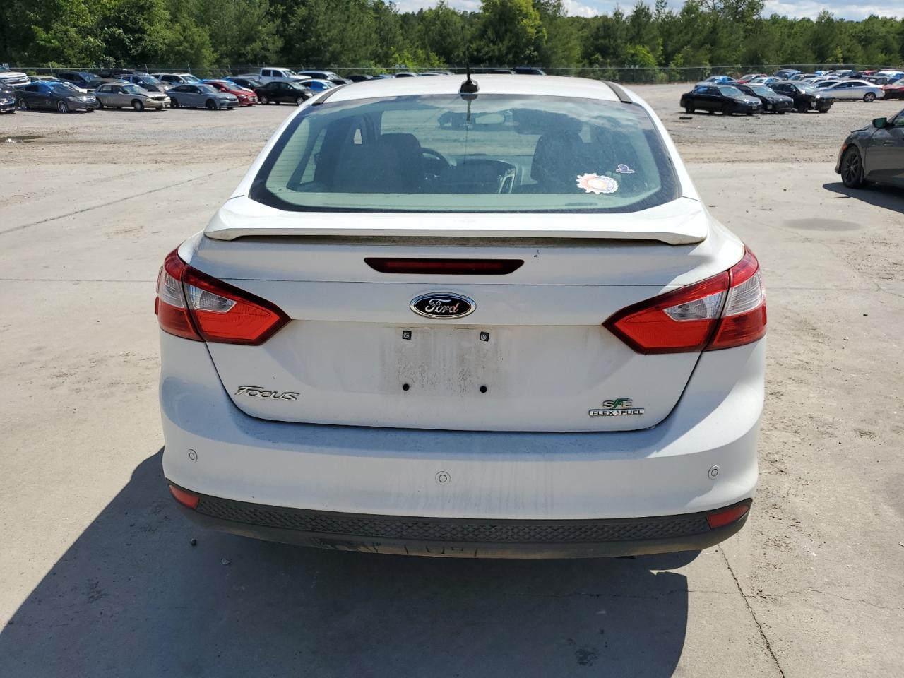 2013 Ford Focus Se vin: 1FADP3F20DL129373