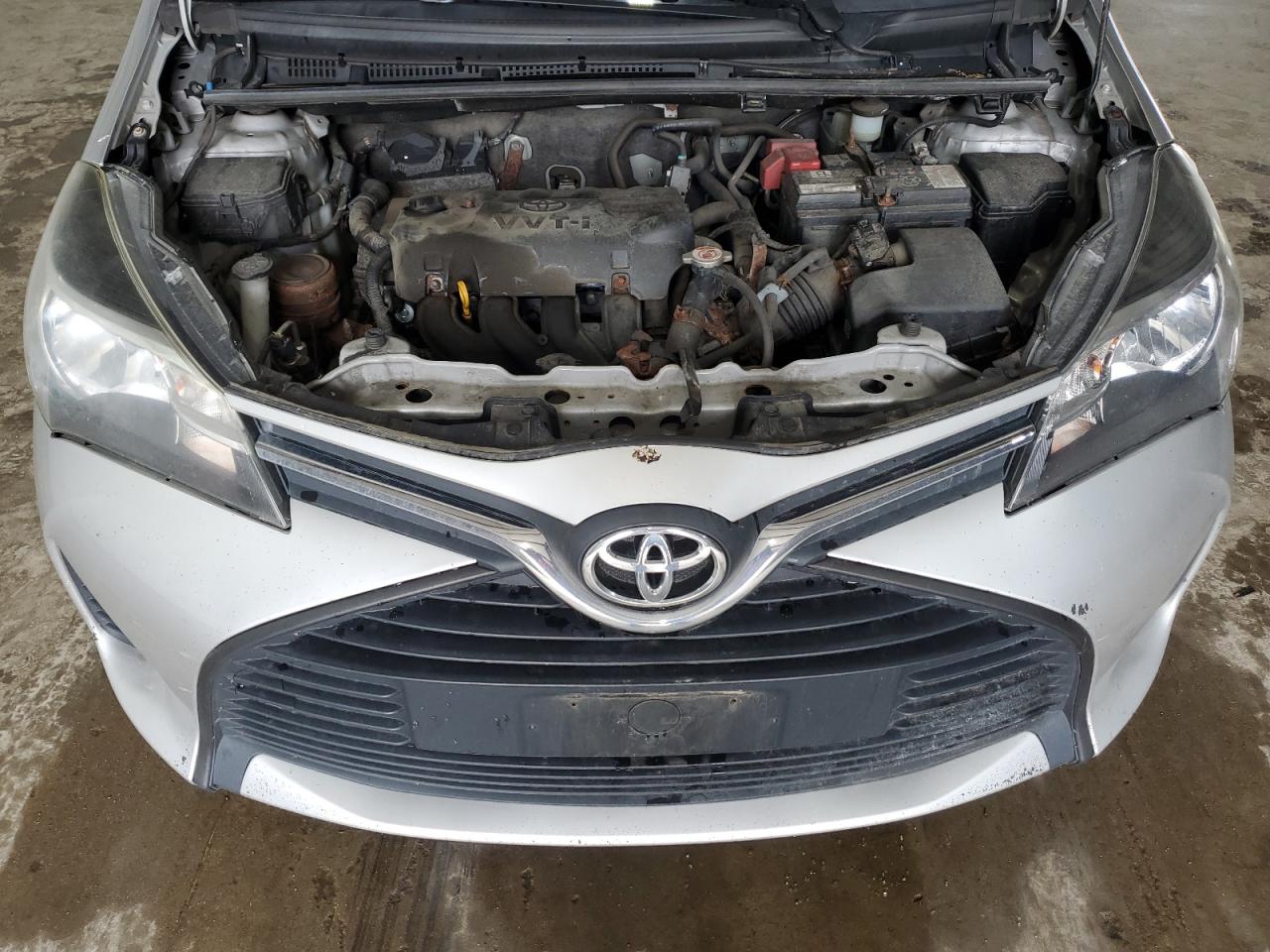 VNKKTUD3XHA083588 2017 Toyota Yaris L