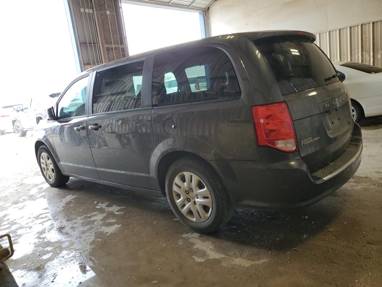 2C4RDGBG1JR170437 2018 Dodge Grand Caravan Se