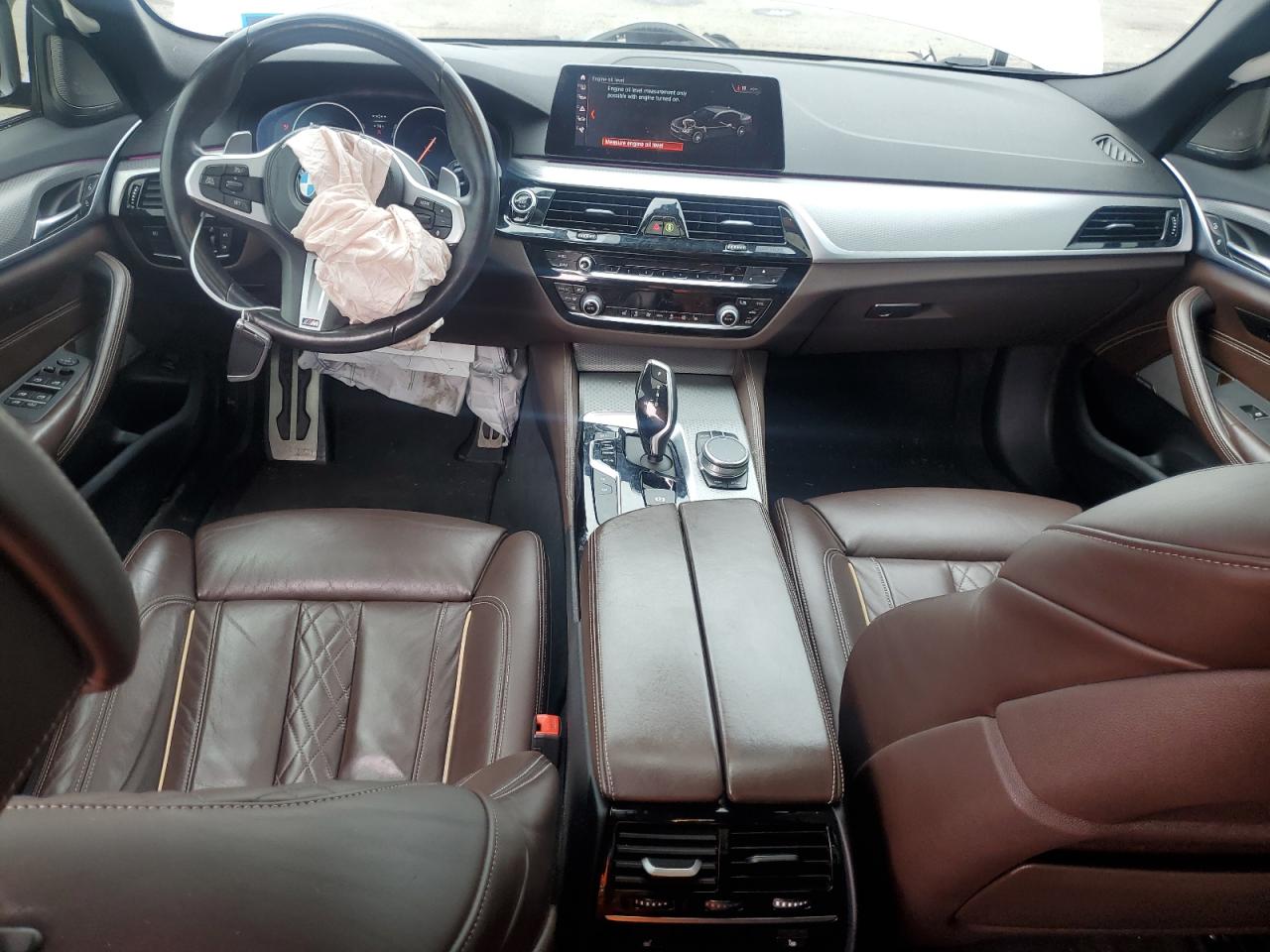 WBAJE7C59KG893038 2019 BMW 540 Xi