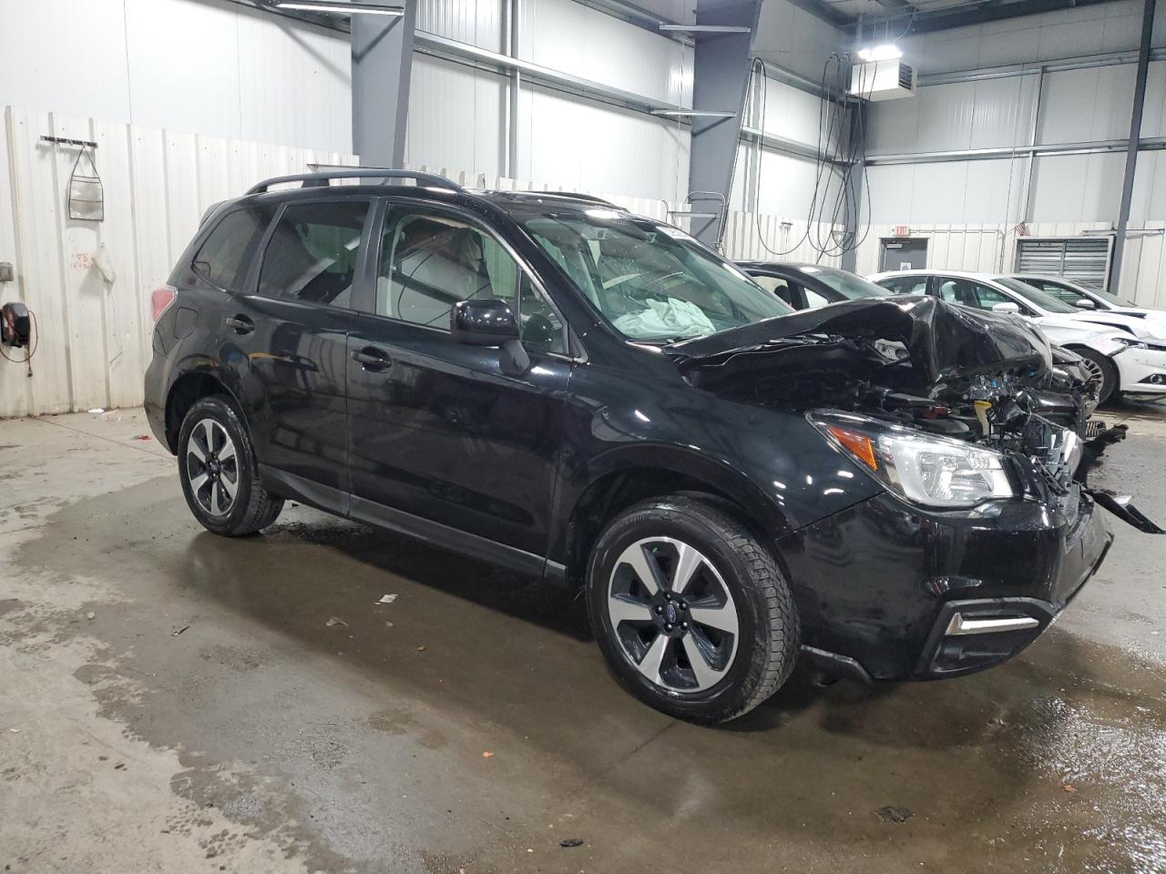 2017 Subaru Forester 2.5I Premium vin: JF2SJAGC1HH595807