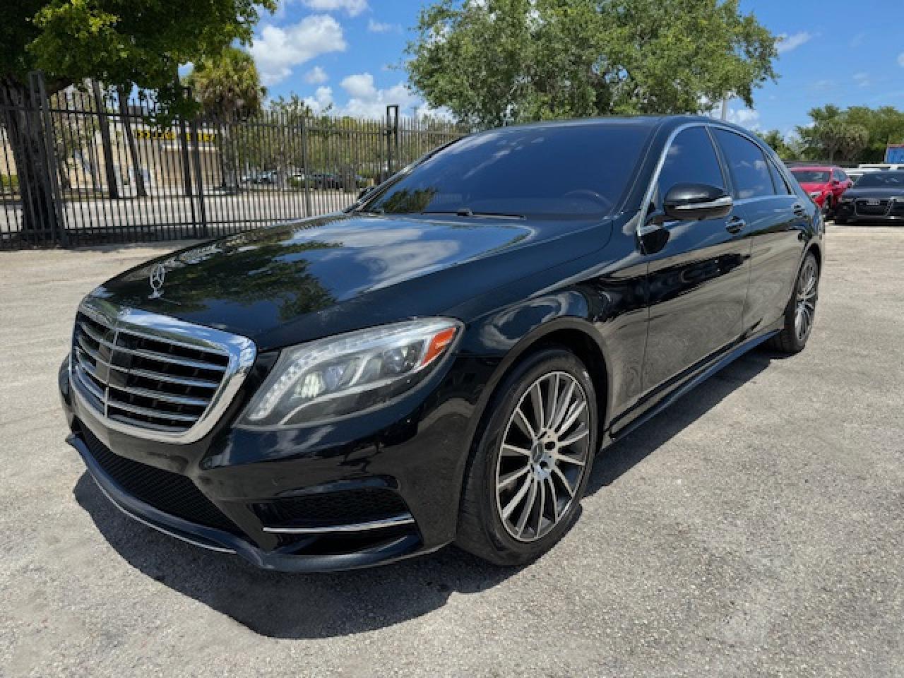 2014 Mercedes-Benz S 550 vin: WDDUG8CB2EA023408