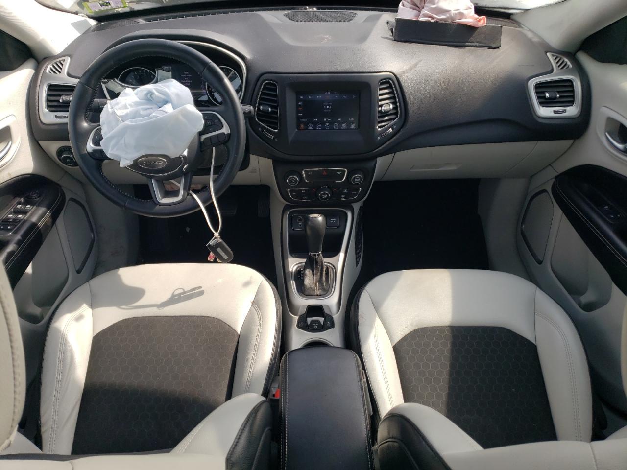 3C4NJCBB4JT466103 2018 Jeep Compass Latitude