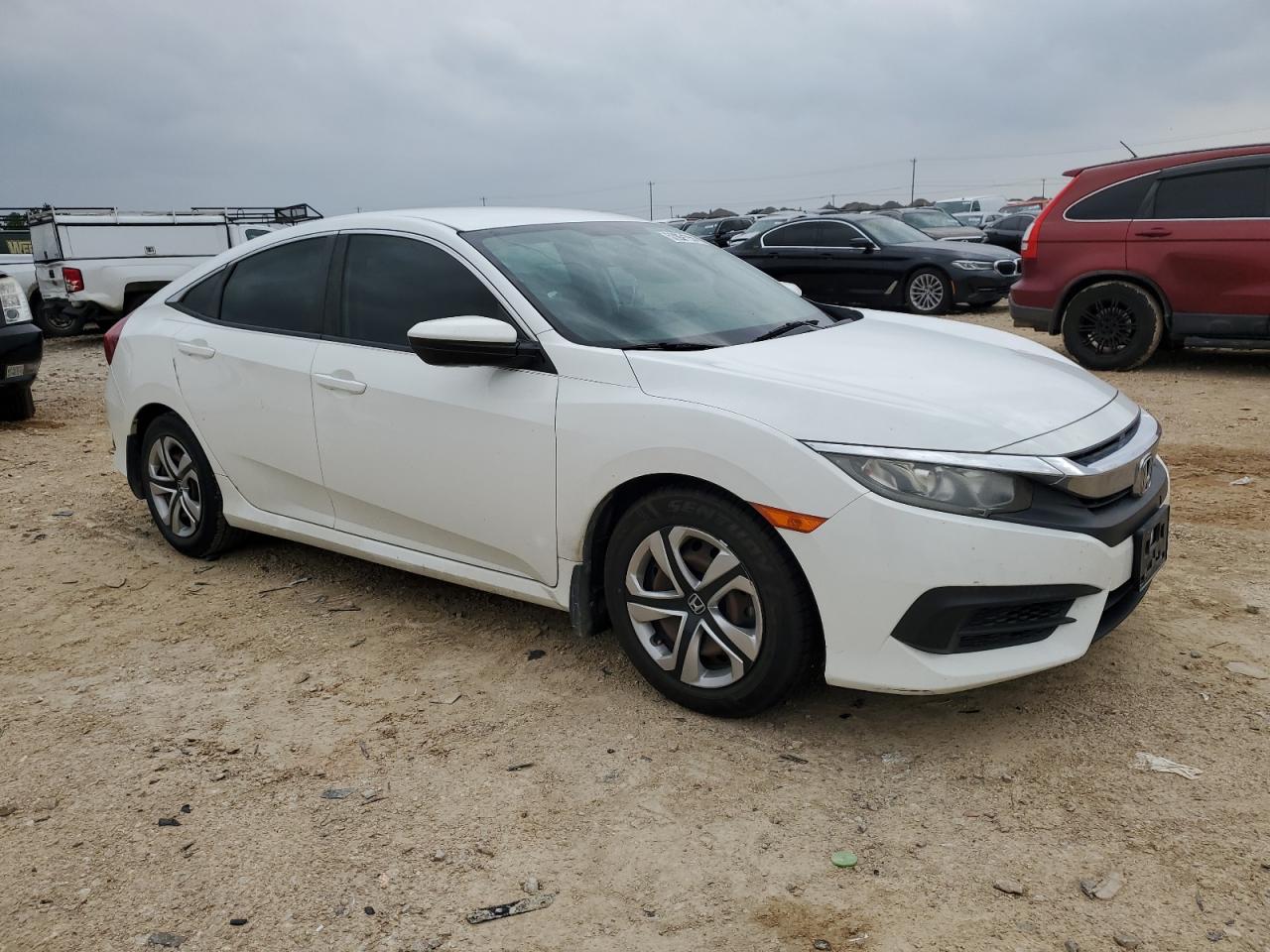 2HGFC2F52JH541310 2018 Honda Civic Lx