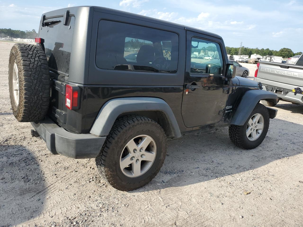 1C4AJWAG0GL261024 2016 Jeep Wrangler Sport