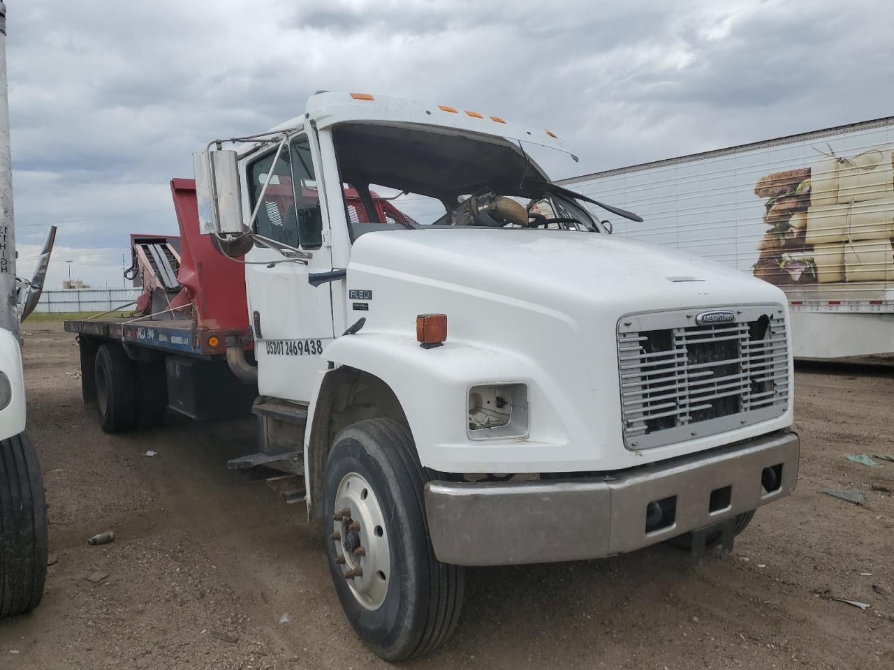 Lot #2558469206 2003 FREIGHTLINER MEDIUM CON