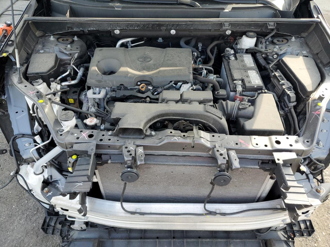 2T3P1RFV0MW222039 2021 Toyota Rav4 Xle