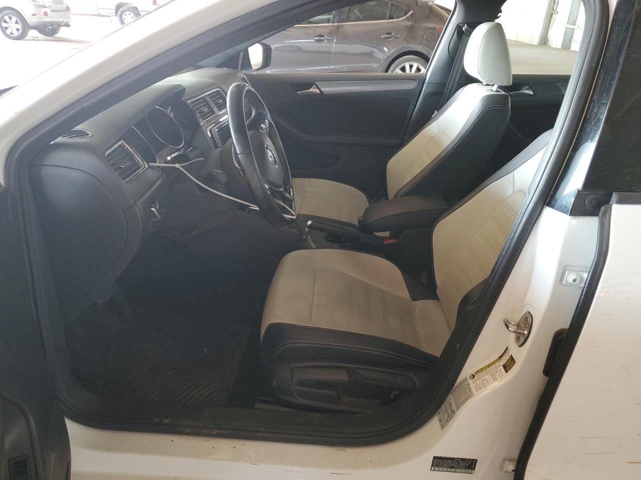 3VWD17AJ8GM355663 2016 Volkswagen Jetta Sport