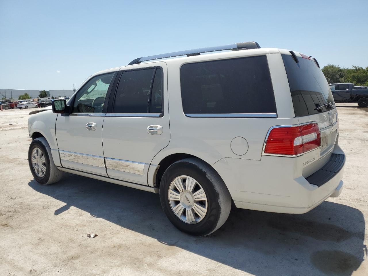 5LMFU27558LJ02473 2008 Lincoln Navigator